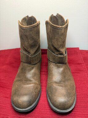 No Parking Brown Distressed Ankle Boots • Size 6.5 • Great Condition